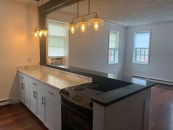 2nd image of 30-32 Water St