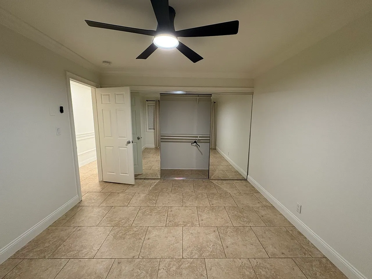 1 bed, 903 sqft, $2,700 — Photo 2