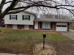 34 Eastwood Dr, Belleville, IL