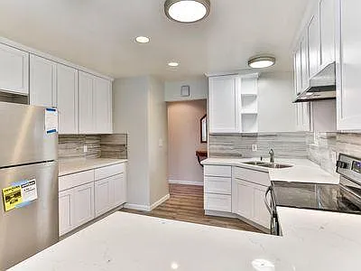 Chef's kitchen, lots of storage and counter space