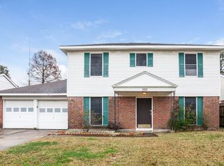 303 Chelsea Ln, Friendswood, TX 77546