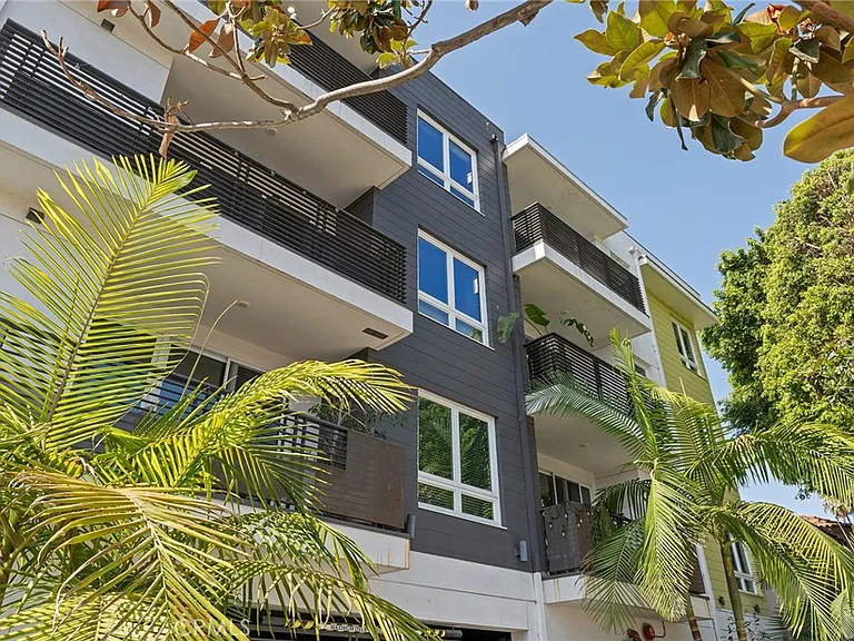 5820 La Mirada Ave #302 — Photo 35