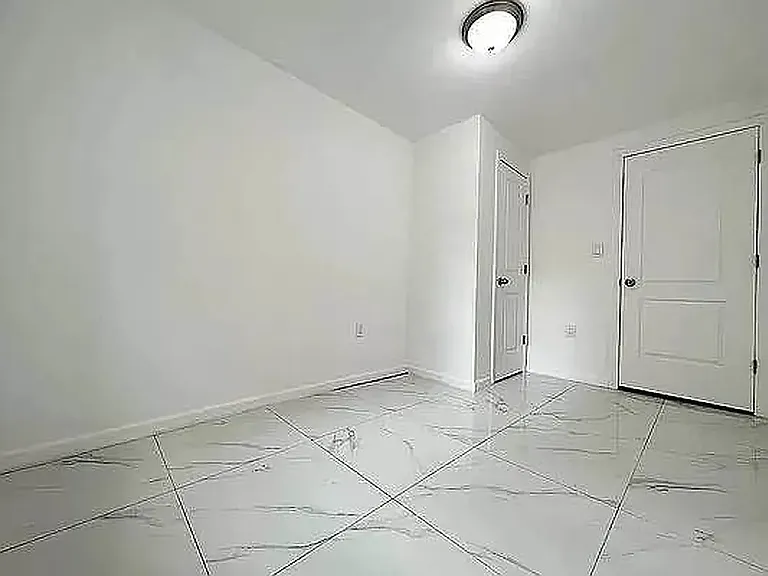 2832 W 15th St #1B — Photo 6