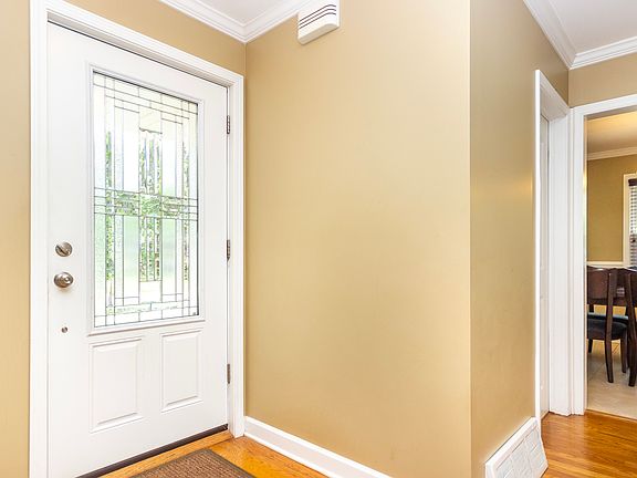 3rd image of 3616 Cherry Hill Dr