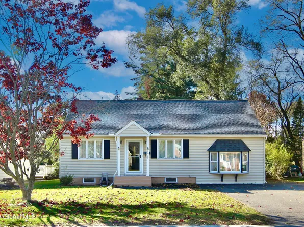 1037 McKinley Avenue, Schenectady, NY 12303