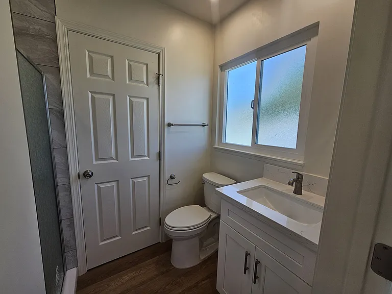 8552 Devenir Ave — Photo 12