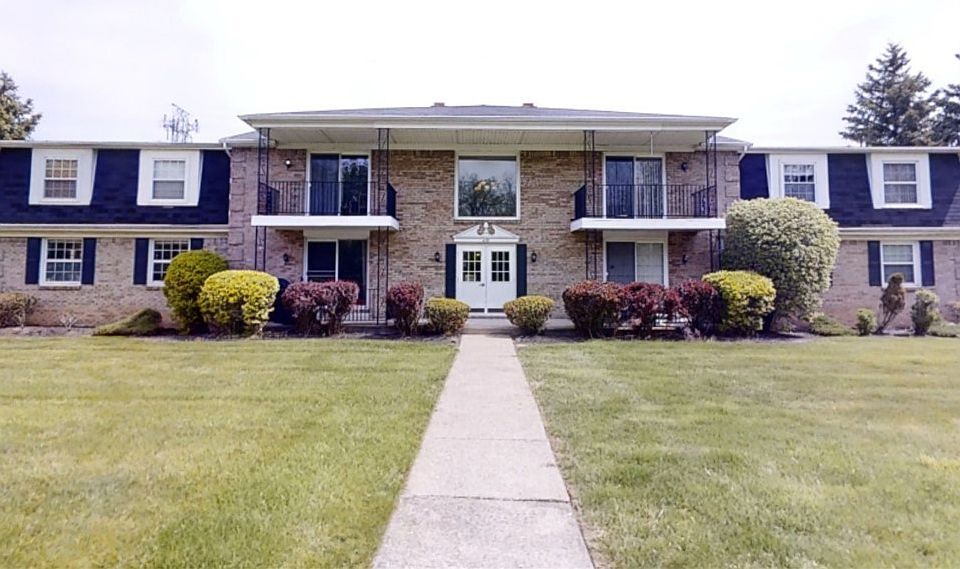1st image of 439 Burroughs Dr #F