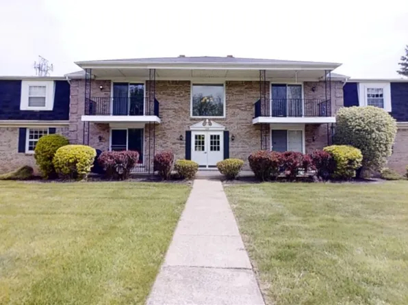 439 Burroughs Dr #F, Buffalo, NY 14226