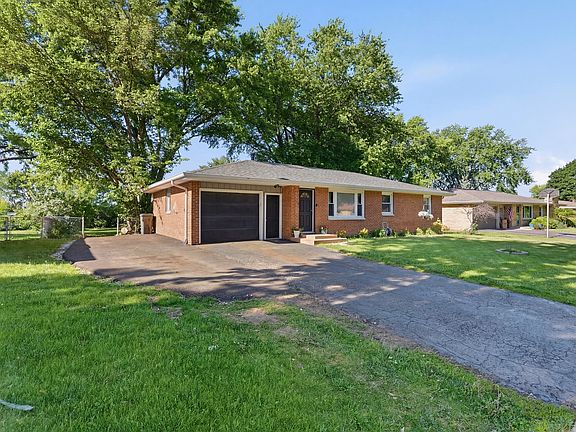 2nd image of 120 Terry Dr
