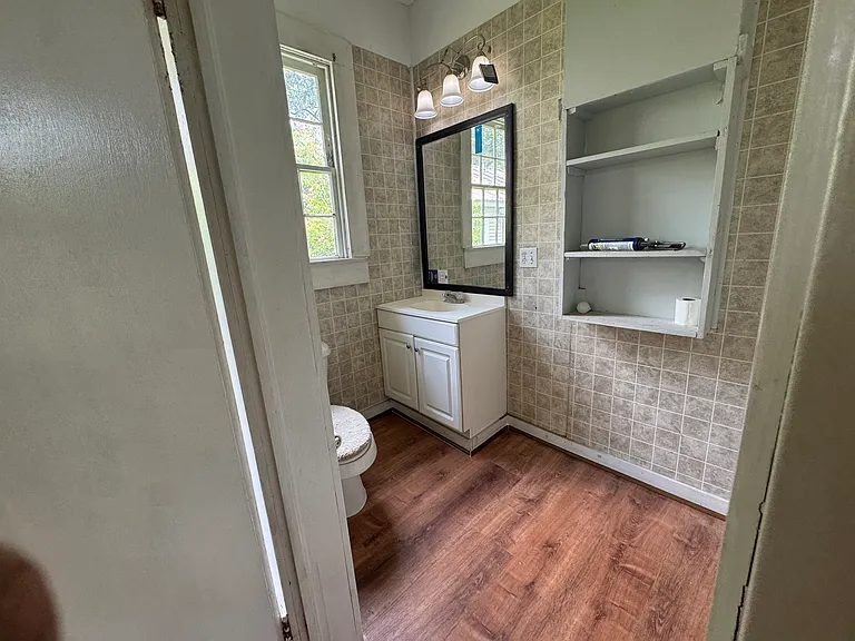 327 Hebert St — Photo 10