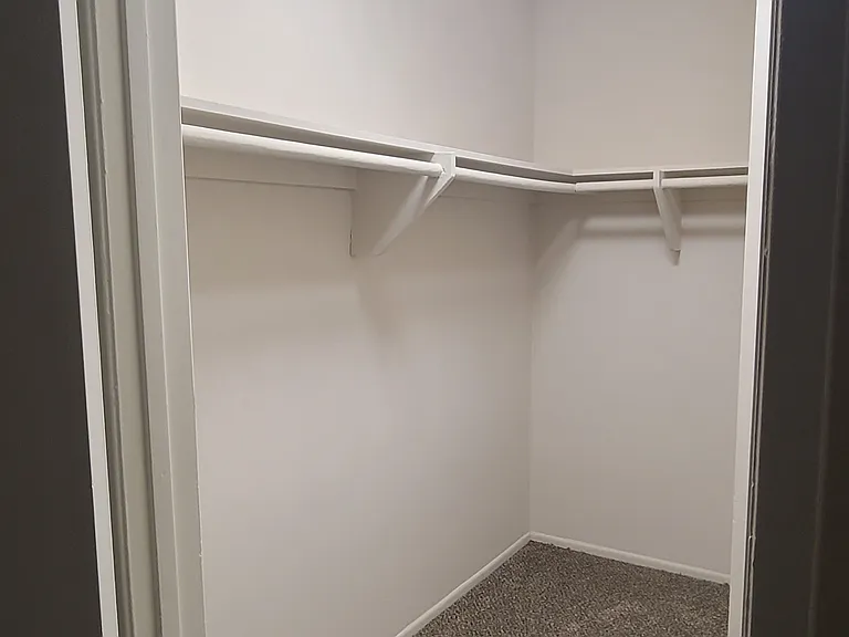 The Enrique Apartments — Photo 15