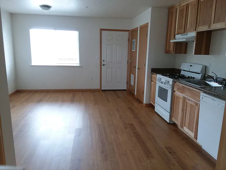 1995 Sagewood Way #101-109 — Photo 6
