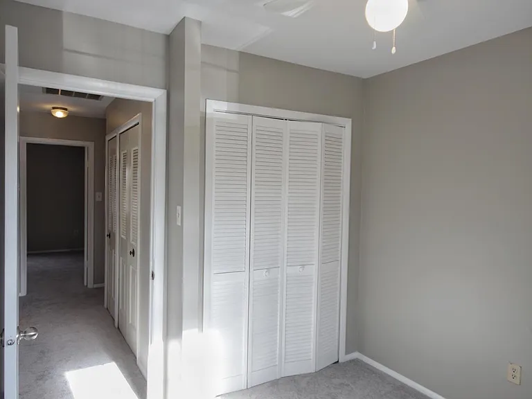 1613 Forest Hill Ct — Photo 11