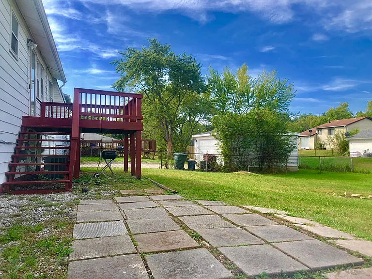 17830 Harvard Ln — Photo 5