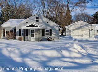 6731 Paris Ave SE, Grand Rapids, MI 49548