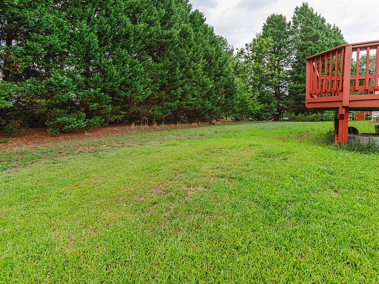 610 Park York Ln — Photo 5