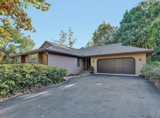 3318 One Oak Rd, Roanoke, VA 24018