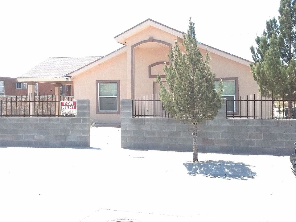 209 Mora Ln, Sunland Park NM