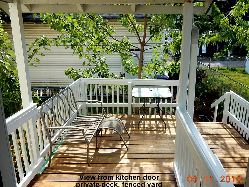 213 Dana Ave