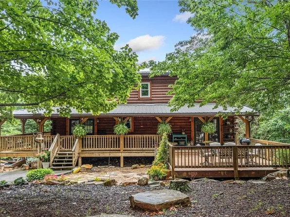 521 E Valley Rd NE, Rydal, GA 30171