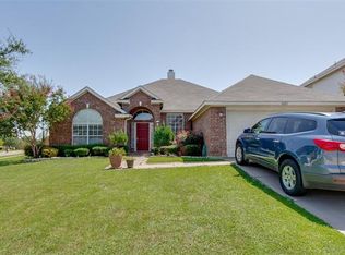 8201 Shoshoni Dr, Arlington, TX 76002