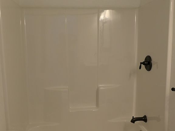 5th image of 600 Weldon St Unit A