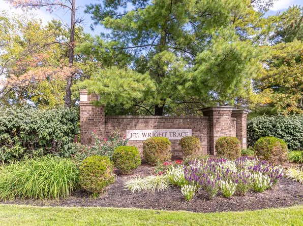 576 Cloverfield Ln APT 205, Fort Wright, KY 41011