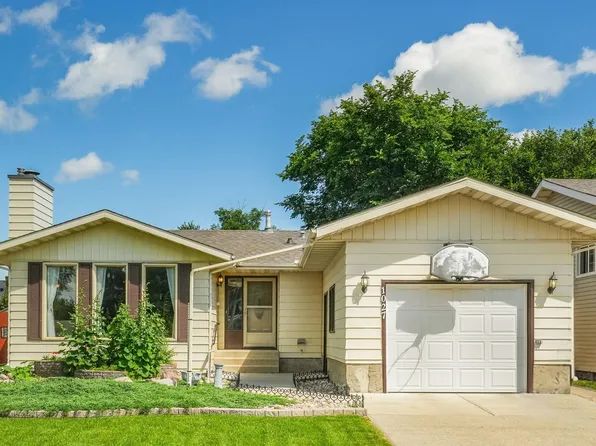 1027 Haythorne Rd, Strathcona County, AB T8A 1B6