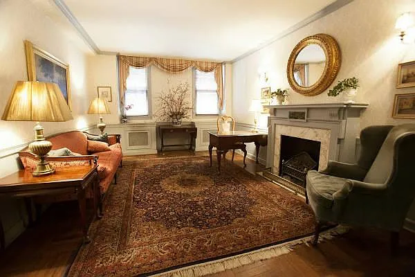 Sold by Level Group | media 18