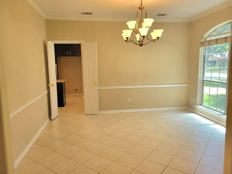 2134 Hill Canyon Ct — Photo 6