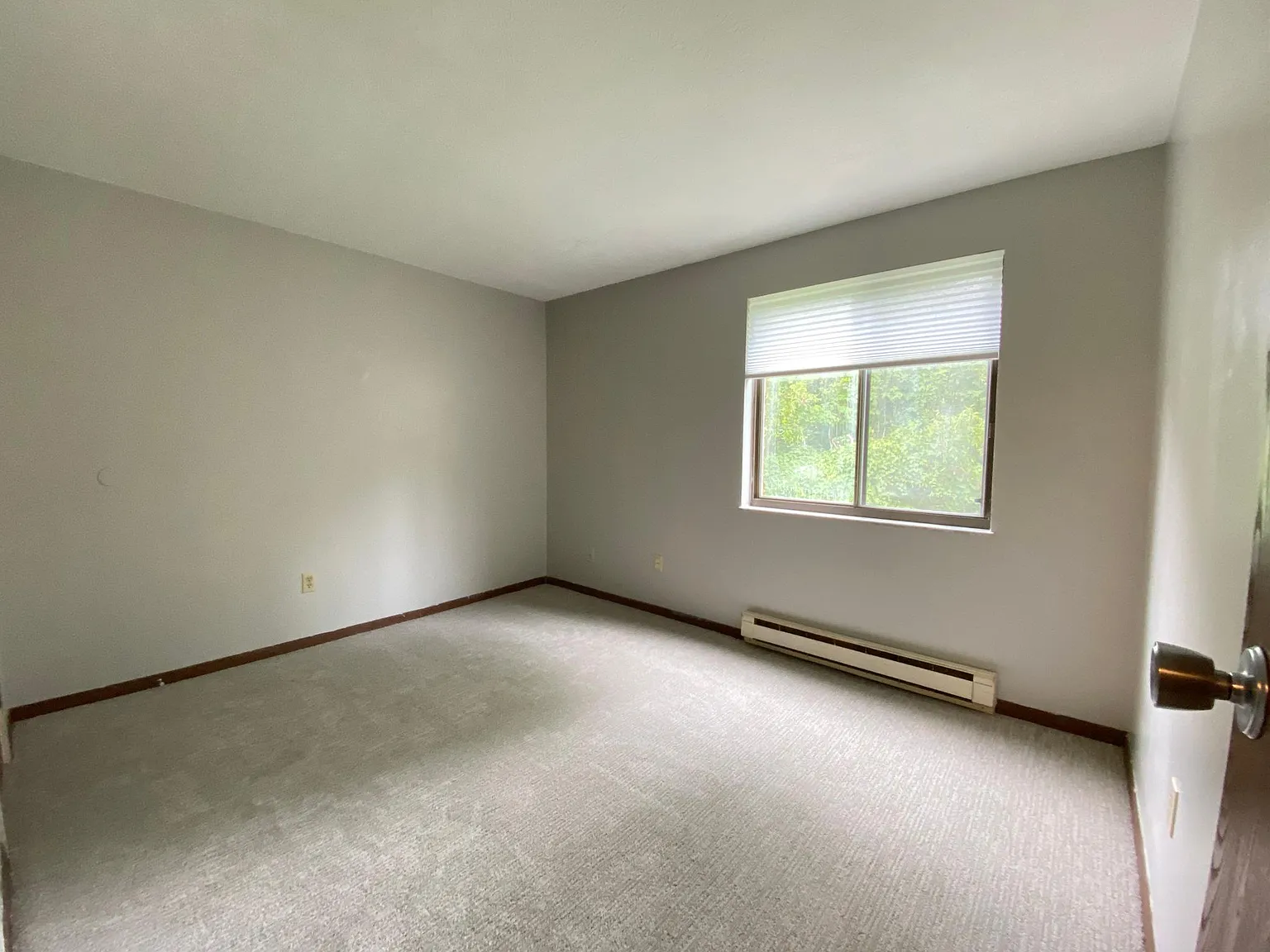 3233 Springdale Rd — Photo 2