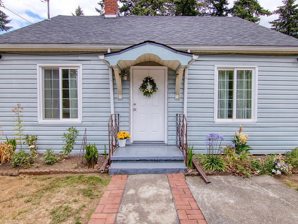 1st image of 1606 SE 148th Ave