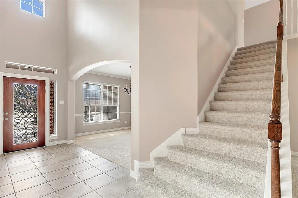 5 bed, 4.0 bath, 3345 sqft, $2,995 — Photo 4