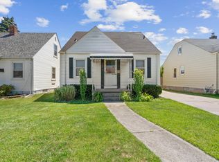 6226 Kendal St, Dearborn, MI 48126
