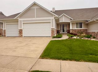 2614 Castles Gate Dr, Sioux City, IA 51106