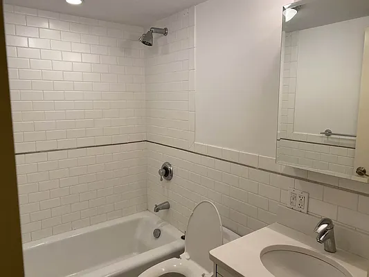 Rented by Double R Ventures LLC | media 30