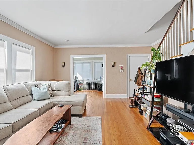 204 Lakeview Ave — Photo 3