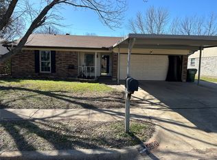 5920 Oak Hill Rd, Watauga, TX 76148