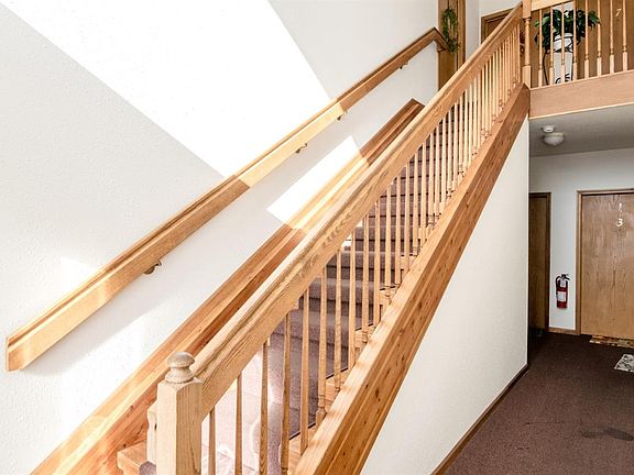 5th image of 2614 Stadium View Dr Unit 6