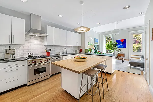 Sold by Compass | media 3