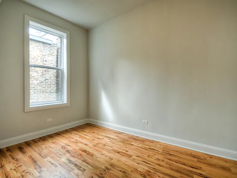 2111 N Western Ave #1R — Photo 5