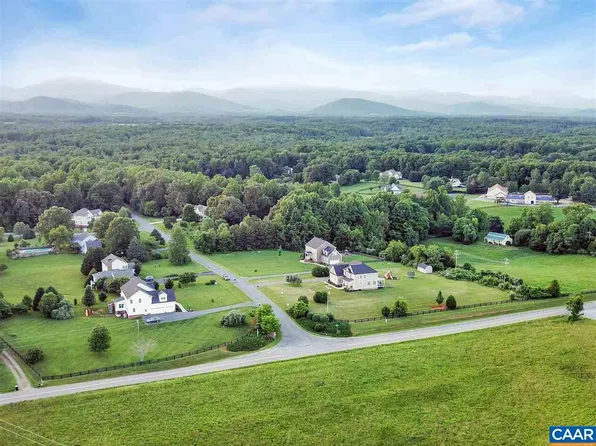 4429 Shagbark Ln, Earlysville, VA 22936