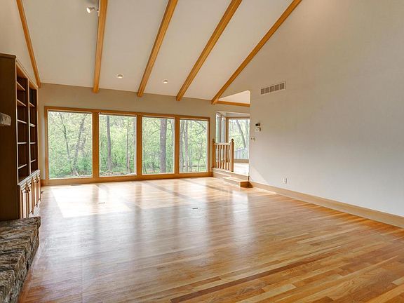 5th image of 6469 Quarry Ln