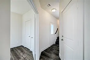 3 bed, 1.0 bath, 1243 sqft, $1,650 — Photo 4