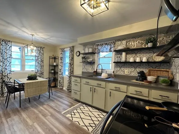 3218 North 9th STREET, Sheboygan, WI 53083