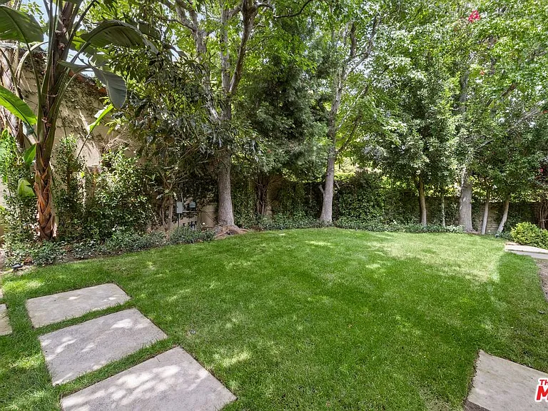 1121 La Collina Dr — Photo 29