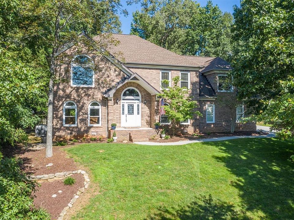 1st image of 716 Summit Lake Ct