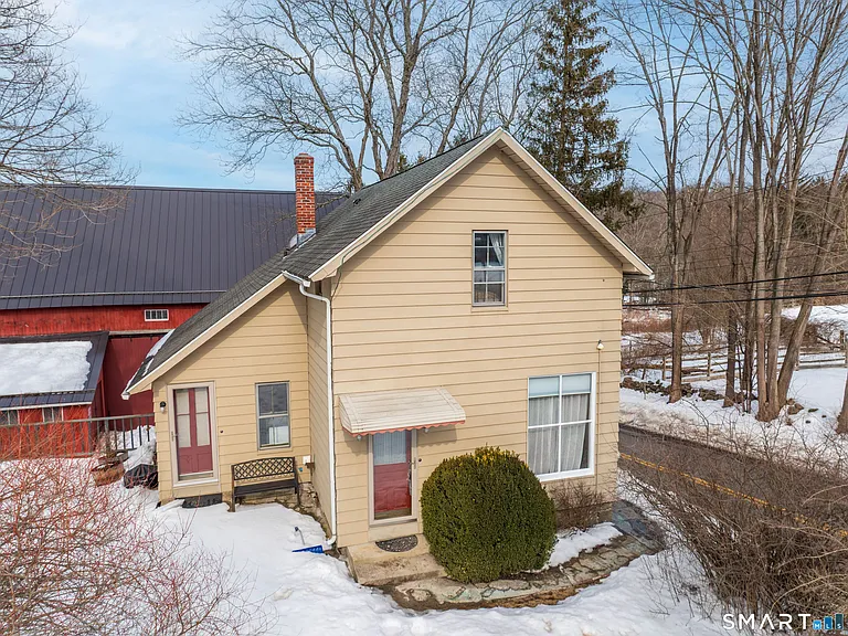 263 Seymour Rd — Photo 13