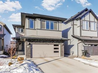 3108 158th St SW, Edmonton, AB T6W 5C9