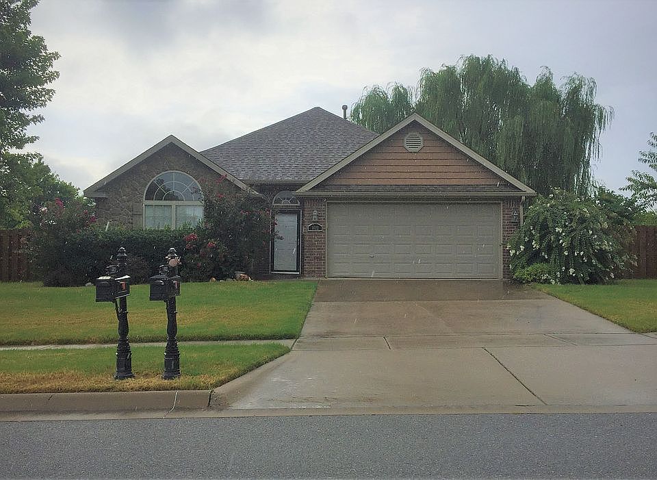 1st image of 1622 N Corsica Dr
